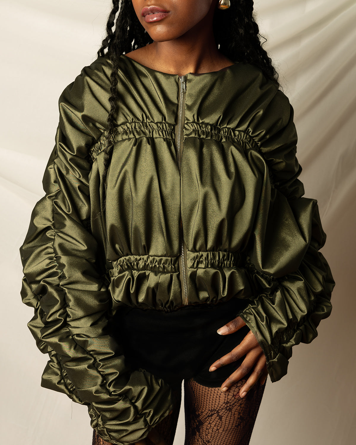 Veste courte froncée kaki